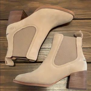 UGG Faye Boot